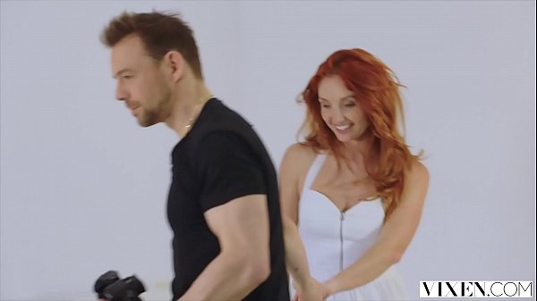 VIXEN Рыжая любит страстный секс